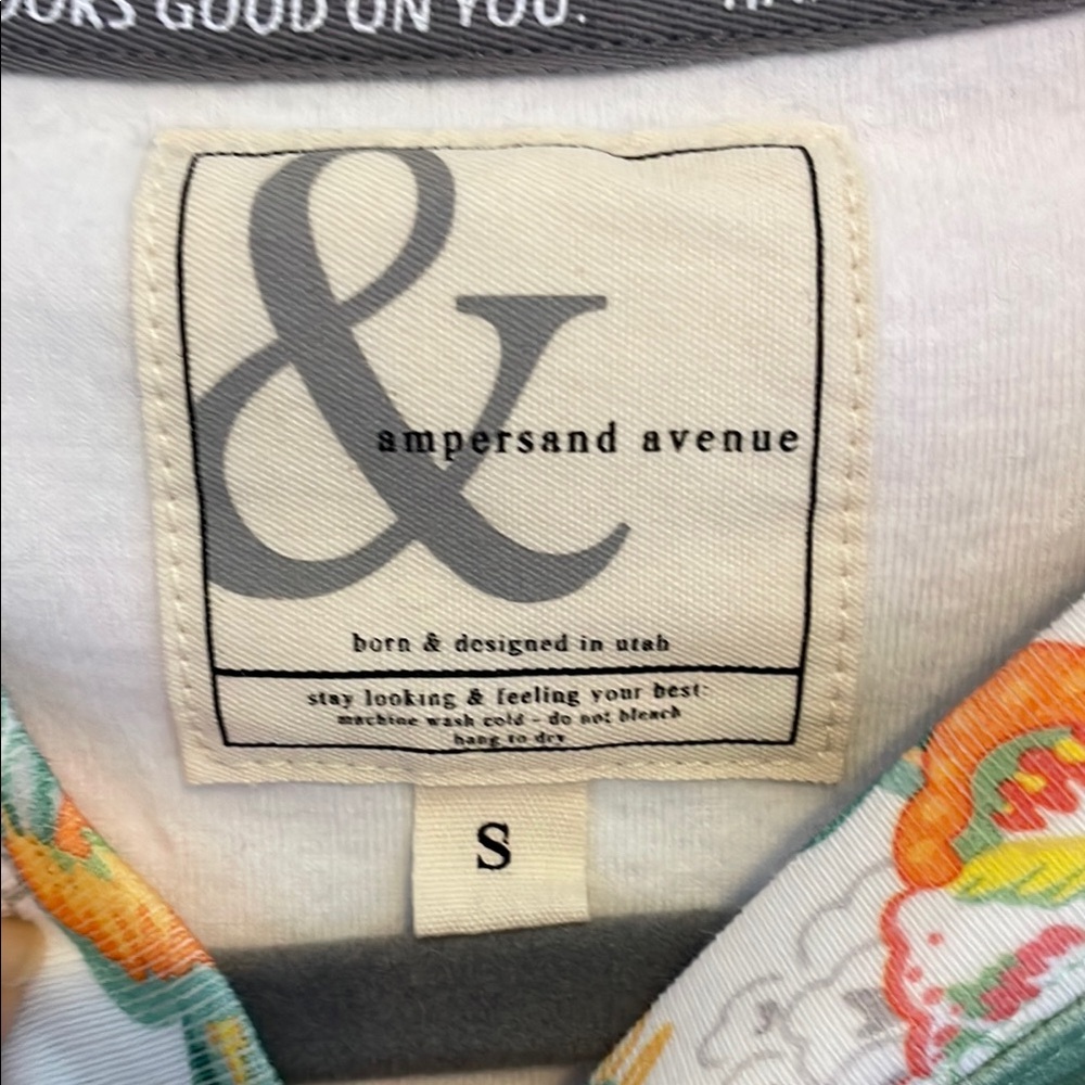 AMPERSAND AVE Green and Pink Floral Sweatshirt - Picture 3 of 6